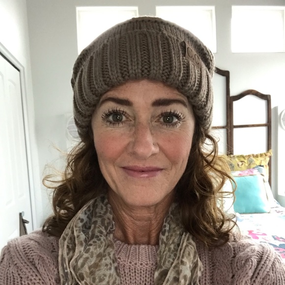 Meet your Posher, Jennifer - Picture 1 of 1